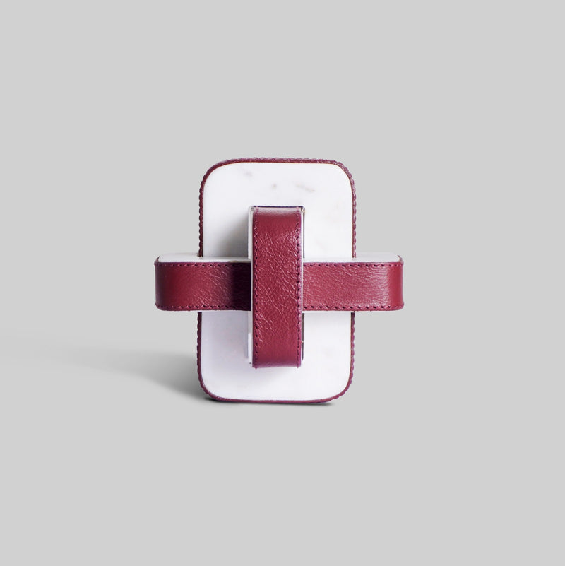 The Infinity Knot